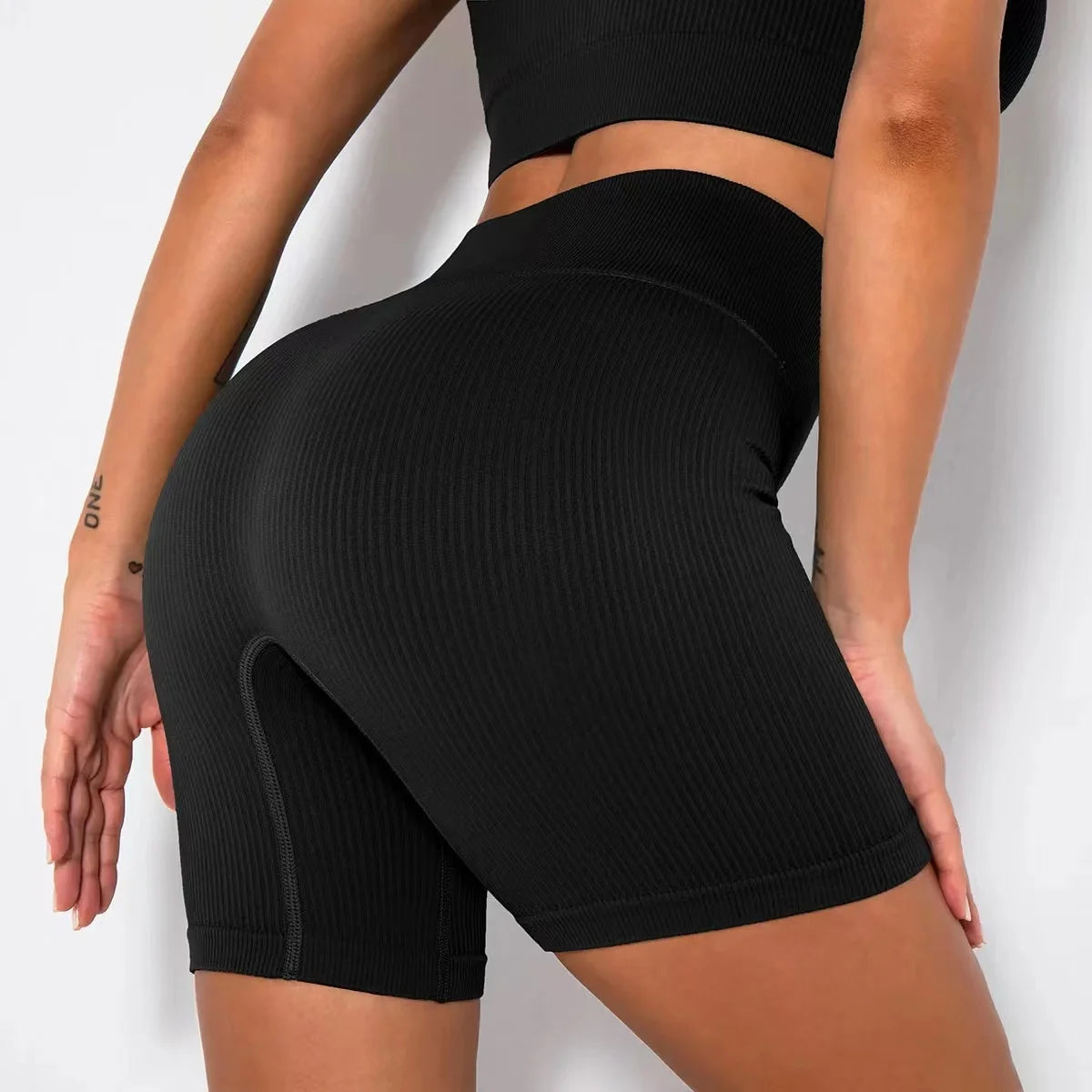 KnitSculpt™ Seamless Push-Up Shorts